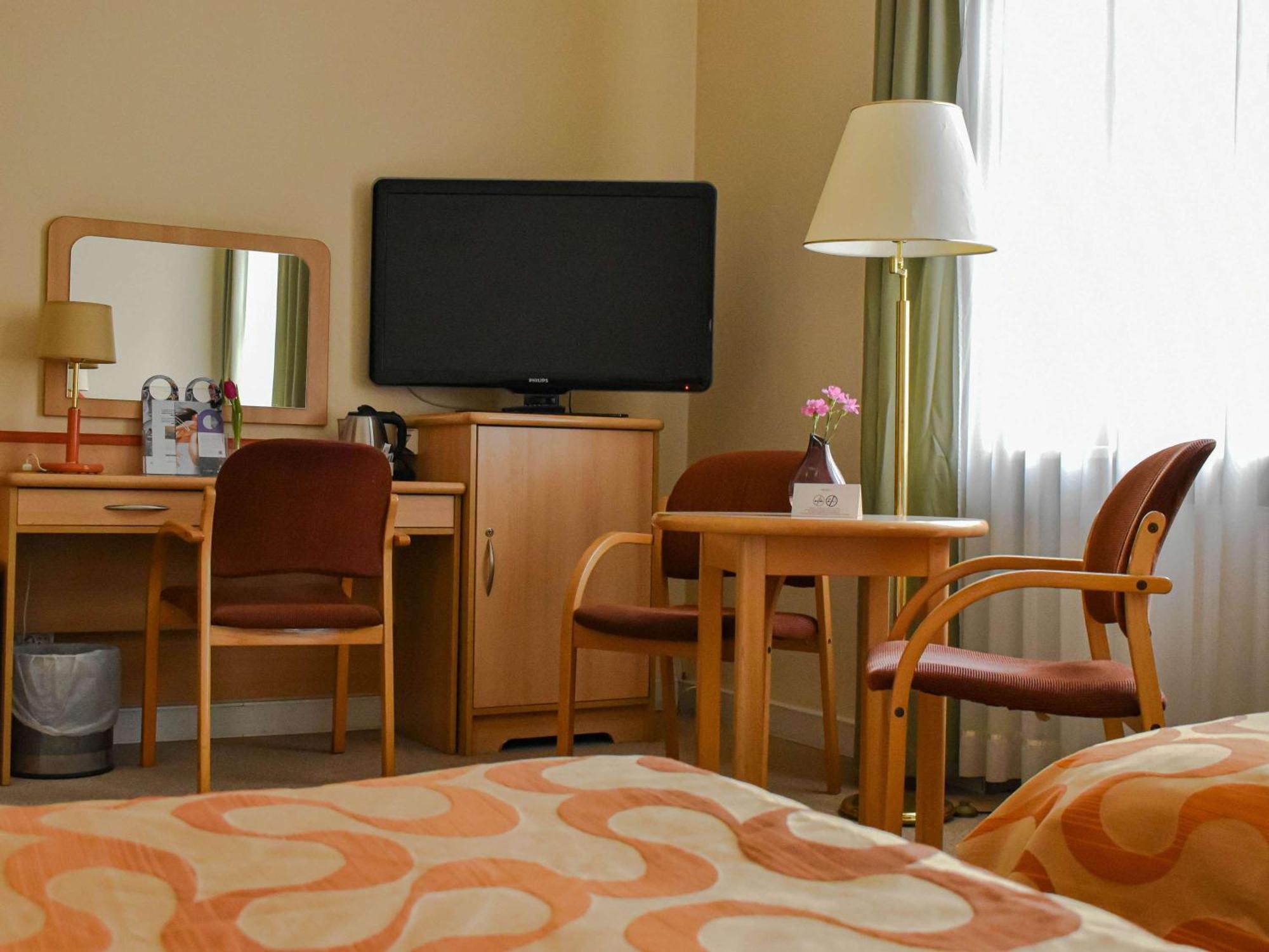 Mercure Ополе Екстериор снимка