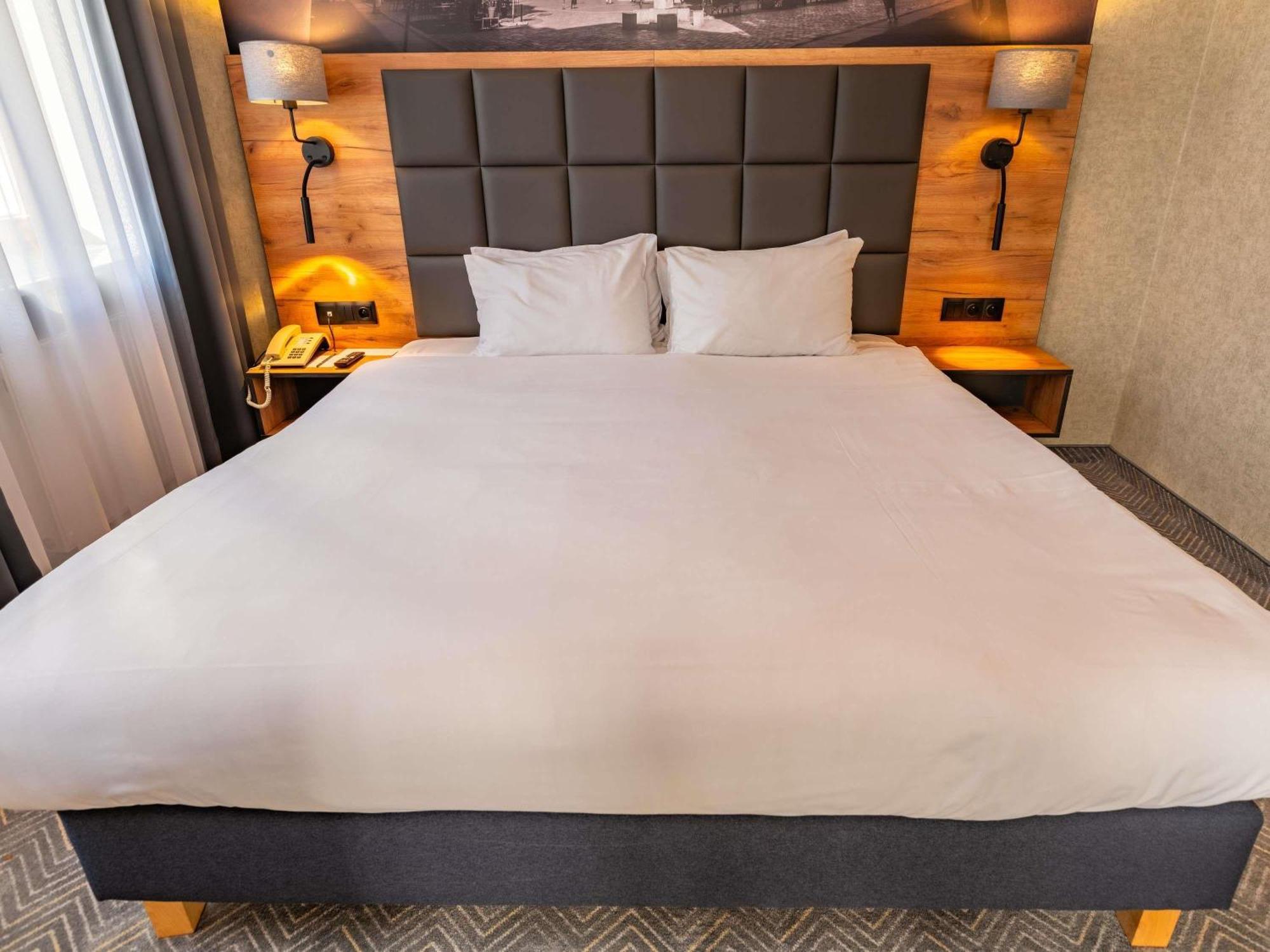 Mercure Ополе Екстериор снимка